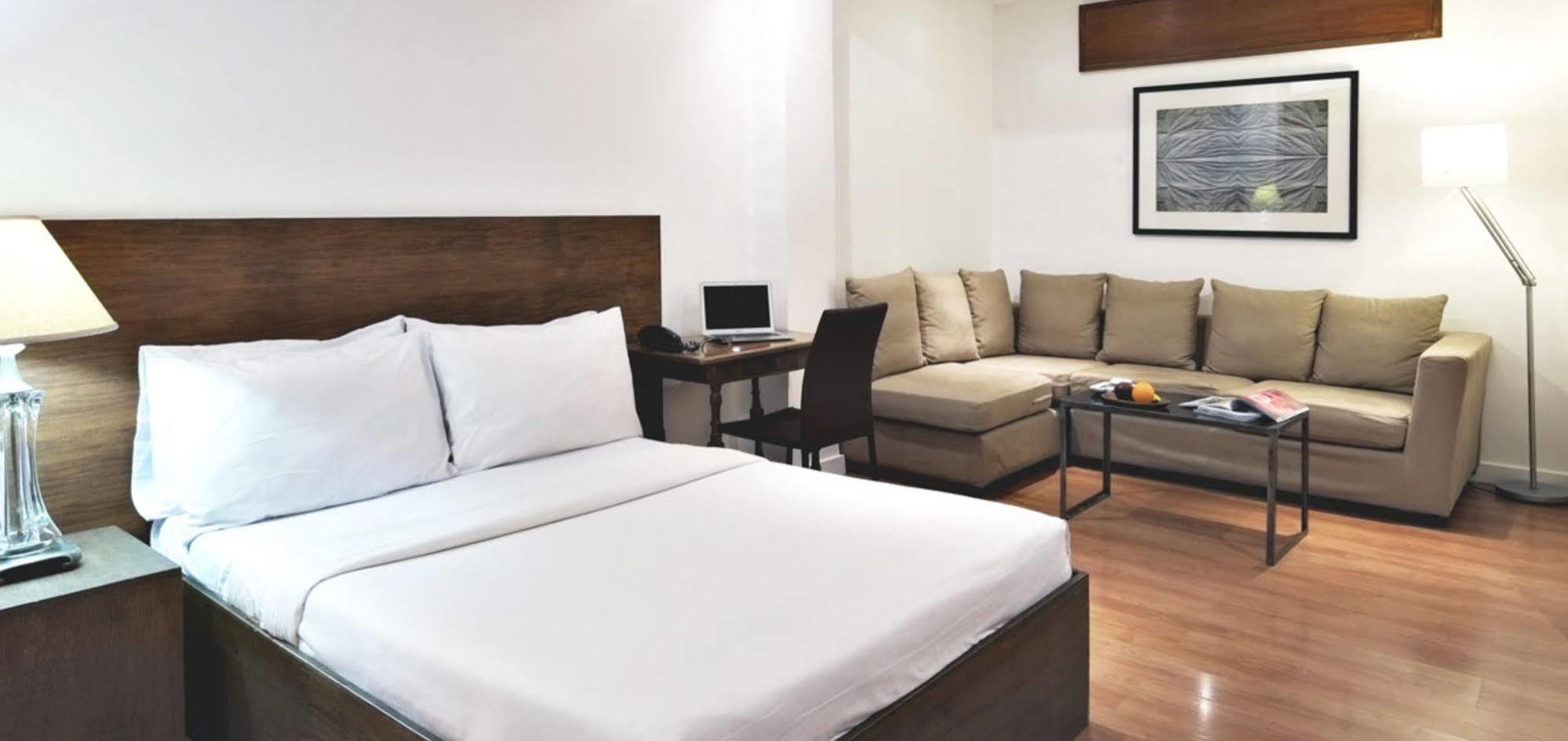 Hotel Durban Makati City Kültér fotó