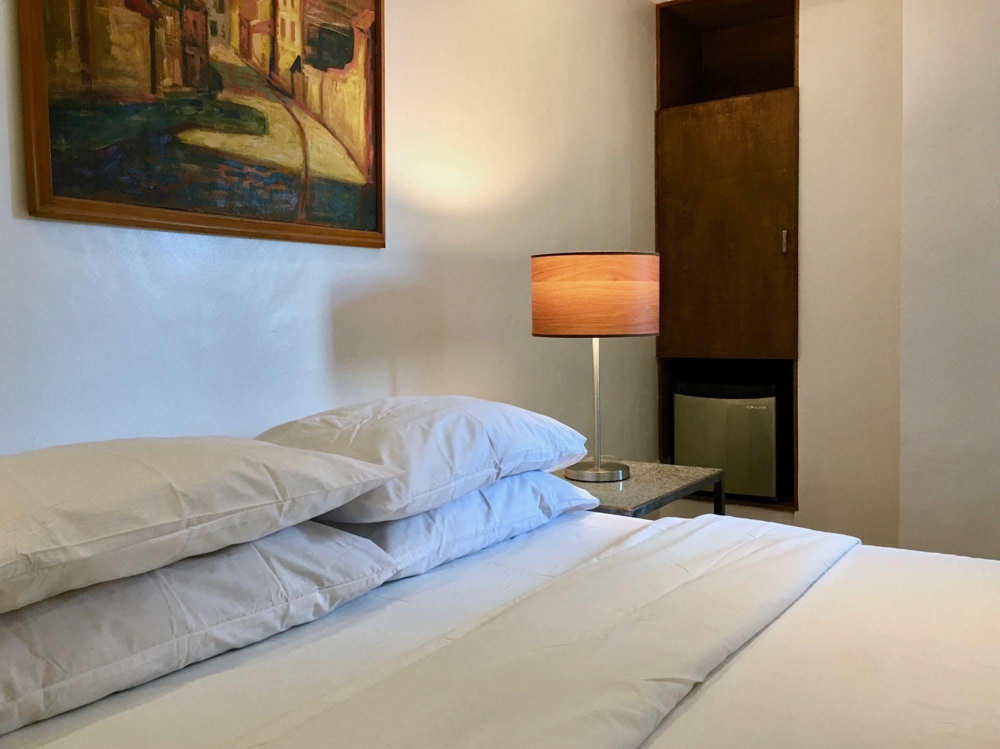 Hotel Durban Makati City Kültér fotó